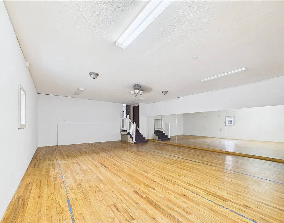 40 East Genesee Street - Back — Photo 3