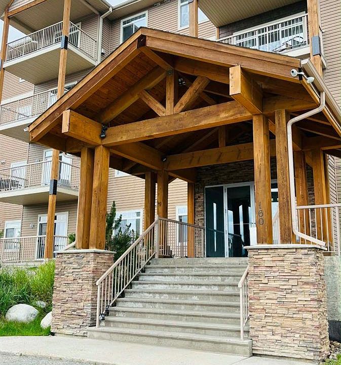 1st image of 160 SE Moberly Rd #109