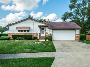 7460 Dawn Haven Dr, Parma, OH