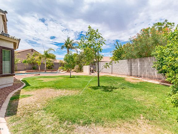 5th image of 17266 W Country Gables Dr