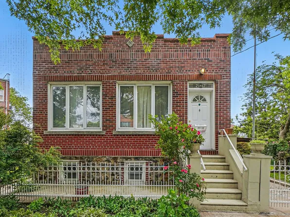 21-17 Hazen Street image 1 of 23