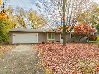 607 Joslyn Rd, Lake Orion, MI, 48362
