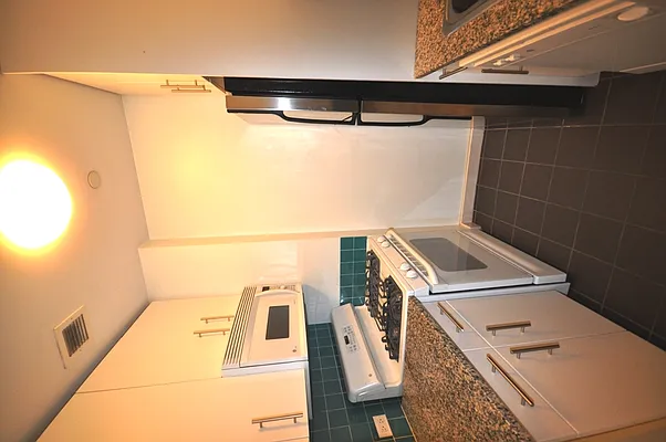 Rented by Corcoran | media 17