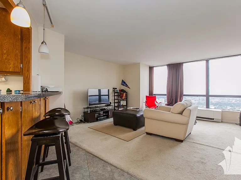 5415 N Sheridan Rd #4703 — Photo 4