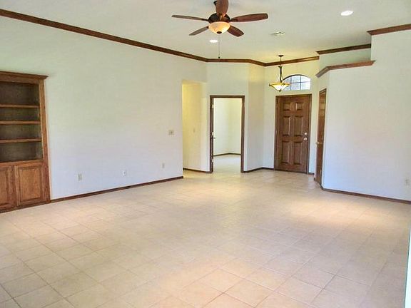 4th image of 1018 Melisa Dr