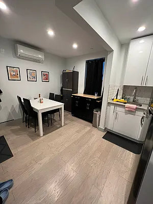 Rented by Delmark Realty LLC | media 27