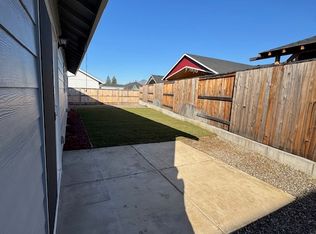1004 Brandon Way, Phoenix, OR 97535