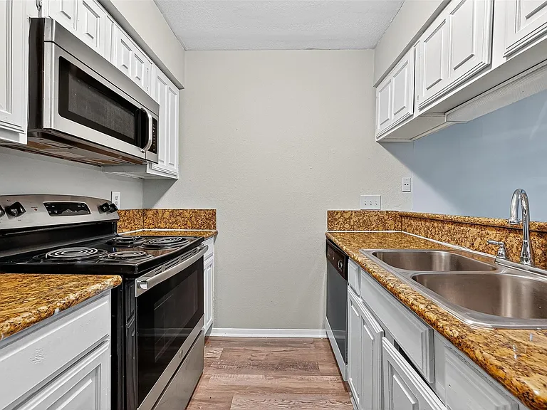 2110 Wilcrest Dr #138 — Photo 12