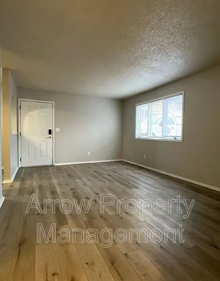 729 H St #1 — Photo 2