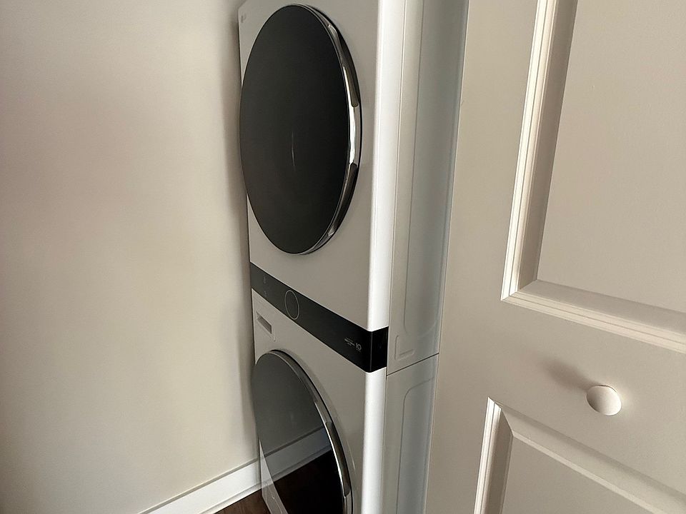 In-unit stacked washer/dryer.