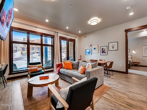 4th image of 3703 Blackstone Dr #107