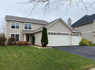 2611 Hennig Rd, Hampshire, IL 60140