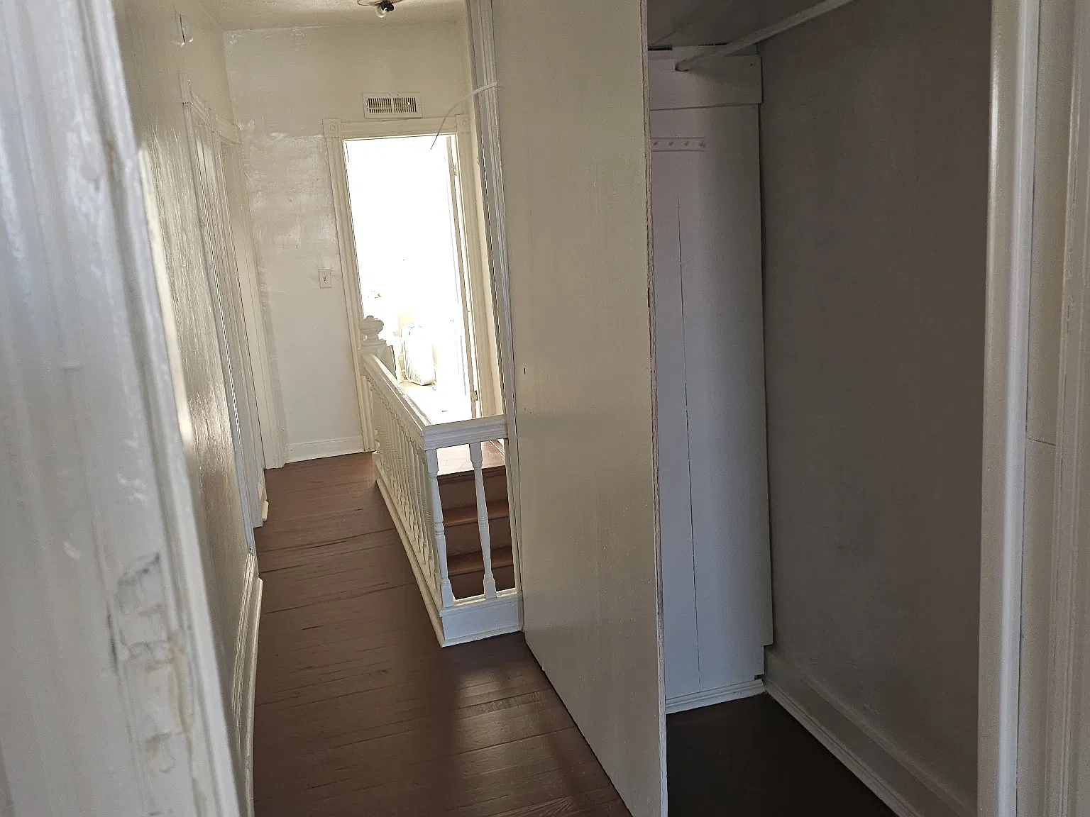 3 bed, 2000 sqft, $1,600 — Photo 4