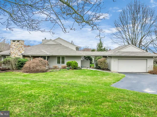 12 Tullamore Dr, West Chester, PA 19382