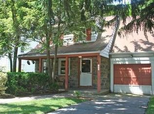 1408 Milford Ter, Teaneck, NJ 07666