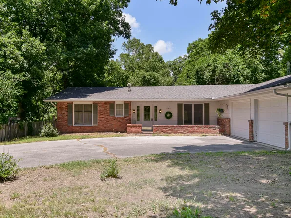 955 E Thirteenth Street, Cassville, MO 65625