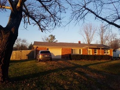 972 W 1080 N, Fountaintown, IN, 46130