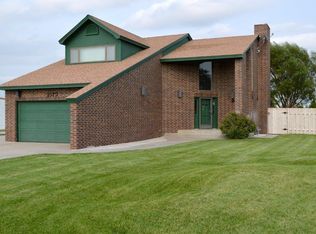 2370 N Sherlock Rd, Garden City, KS 67846