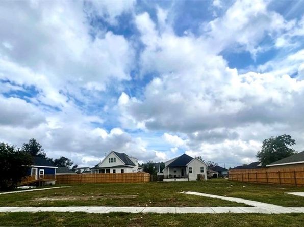 1915 Rose St, Arabi, LA 70032