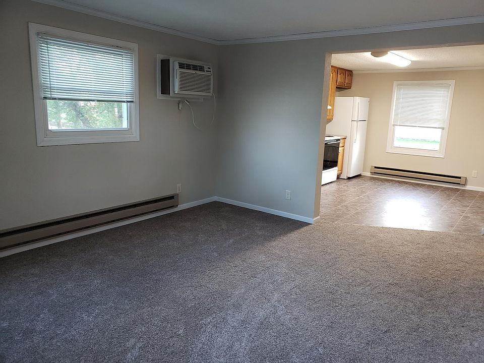 Front door into Living room