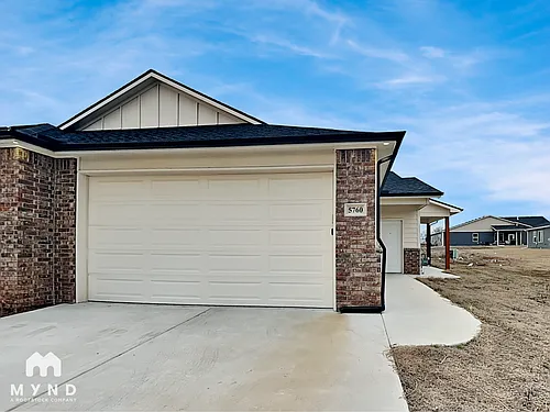 5760 E Bristol St #5760 Photo 1