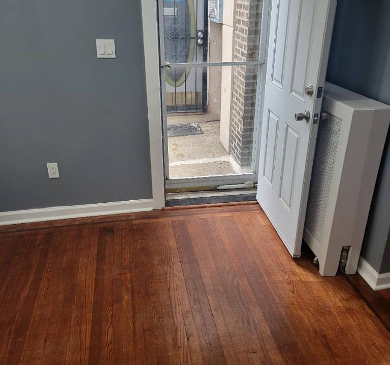 1st image of 6729 Guyer Ave