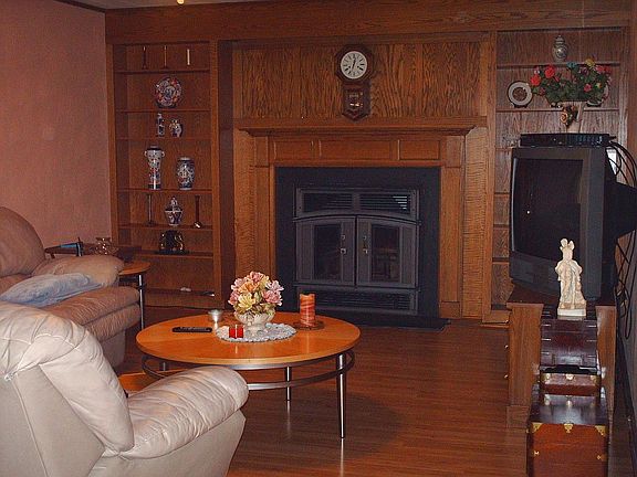 Living Room 14'x20'