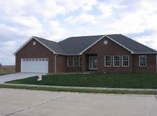 214 Crosswinds Ct, Waterloo, IL 62298