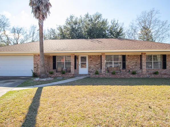 11513 Christian Pl, Gulfport, MS 39503