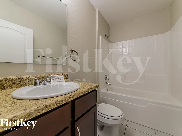 3911 Willow Walk Dr — Photo 14
