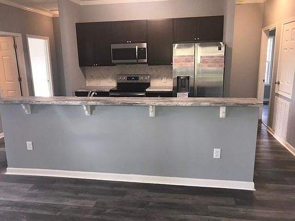 3rd image of 242 Scarborough Ave
