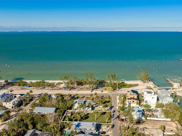 203 N Bay Blvd, Anna Maria, FL 34216