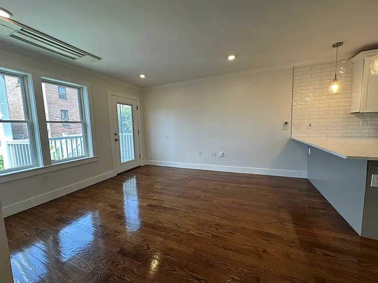 3 Morton Pl #2 — Photo 13