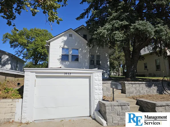 3932 Arbor St, Omaha, NE 68105