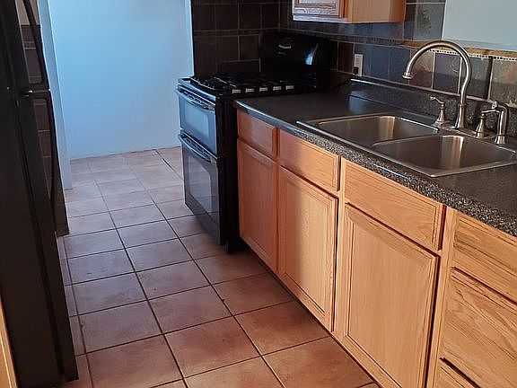 Kitchen gas range oven range