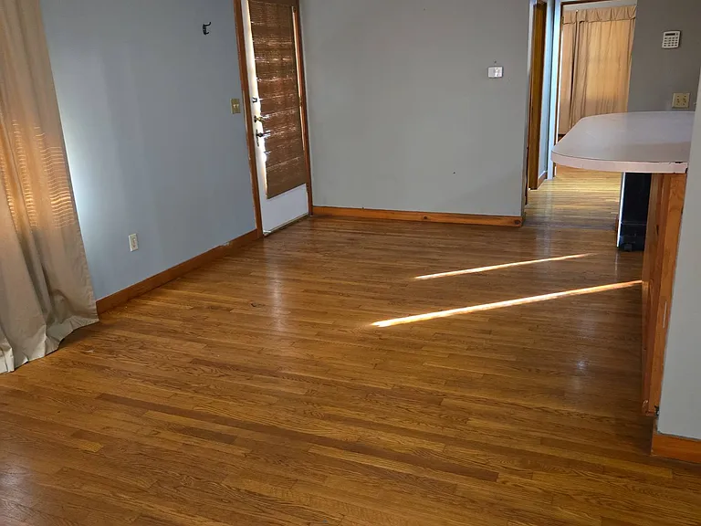 517 Chopin St — Photo 5