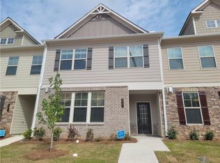 4384 Sunny Oak Ln, Norcross, GA 30071