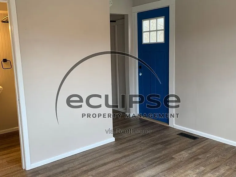 202 N Main St #3 — Photo 12