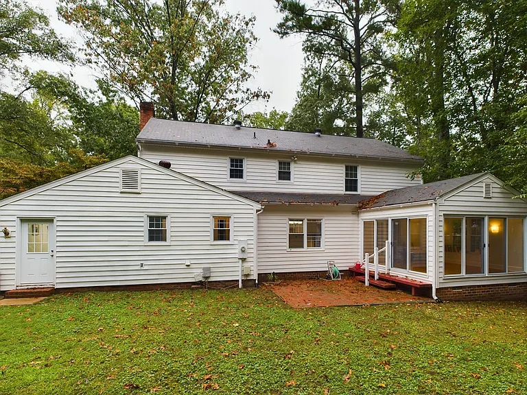 10211 Windbluff Dr — Photo 40