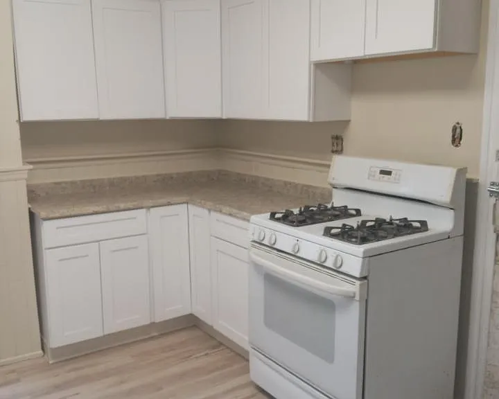 715 Hillside Ave — Photo 1