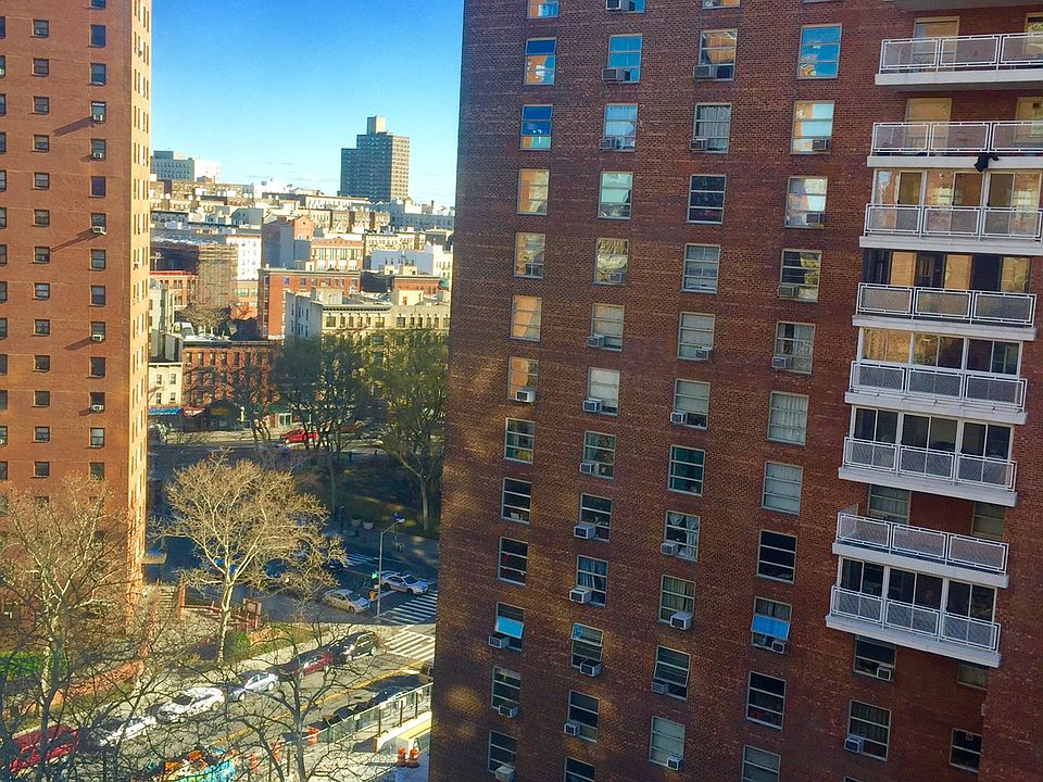 1st image of 80 La Salle St