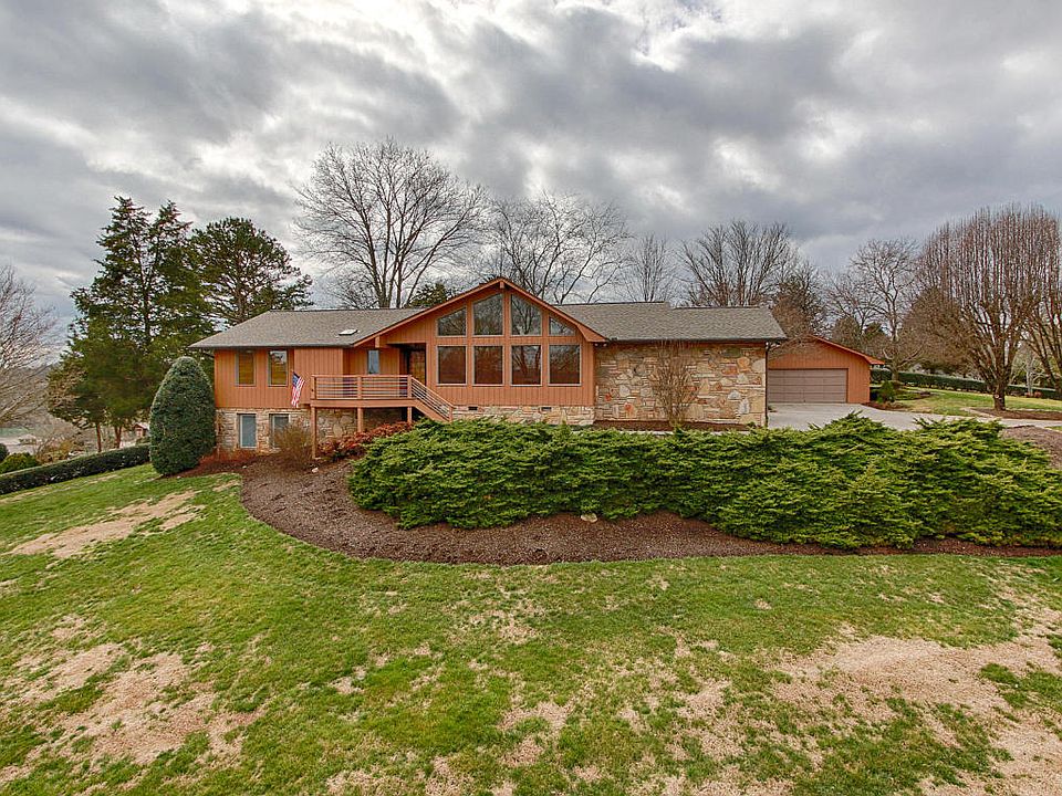 1st image of 7521 Rivertrace Blvd