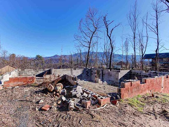 3rd image of 777 Village Loop Rd Lot 624