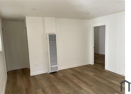 5th image of 728 W 73rd St