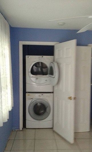 2nd image of 1407 Avenue L