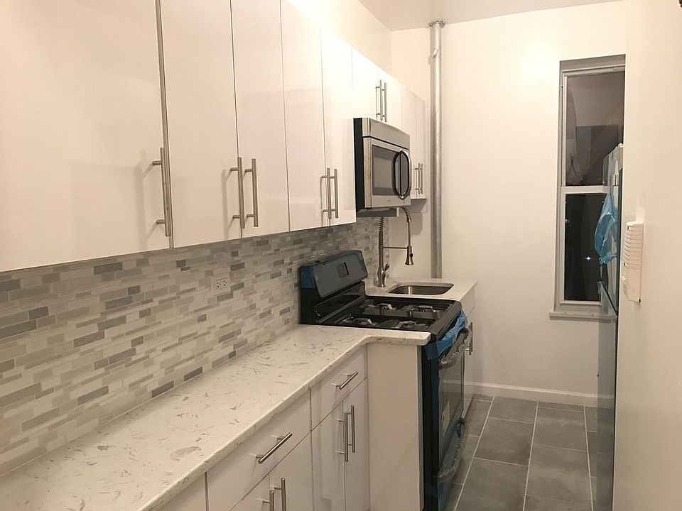 1st image of 7402 Bay Pkwy #66