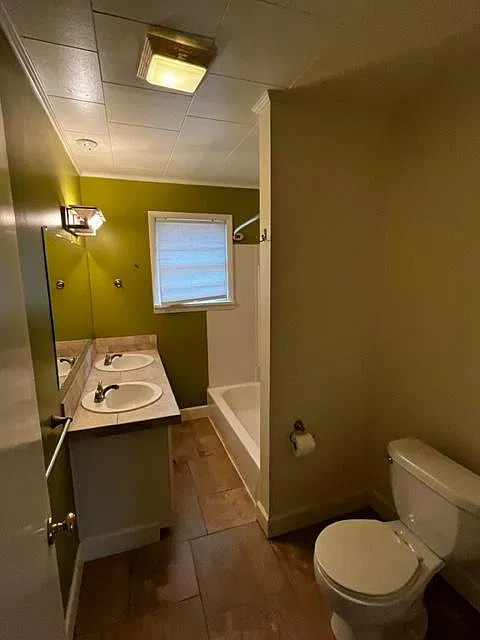 3 bed, 1722 sqft, $2,250 — Photo 2
