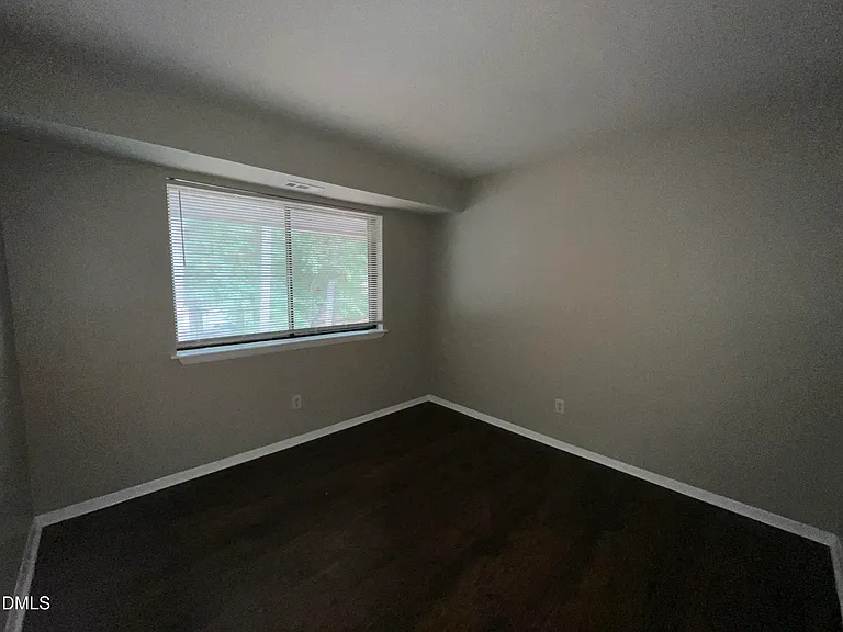 1022 Sandlin Pl #J — Photo 10