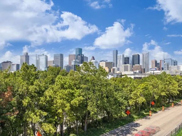 2803 Chartres St, Houston, TX 77004