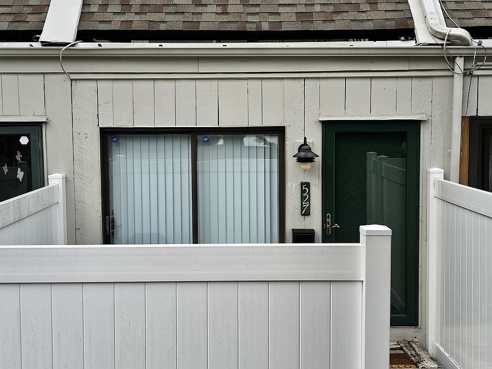 527 Summit house